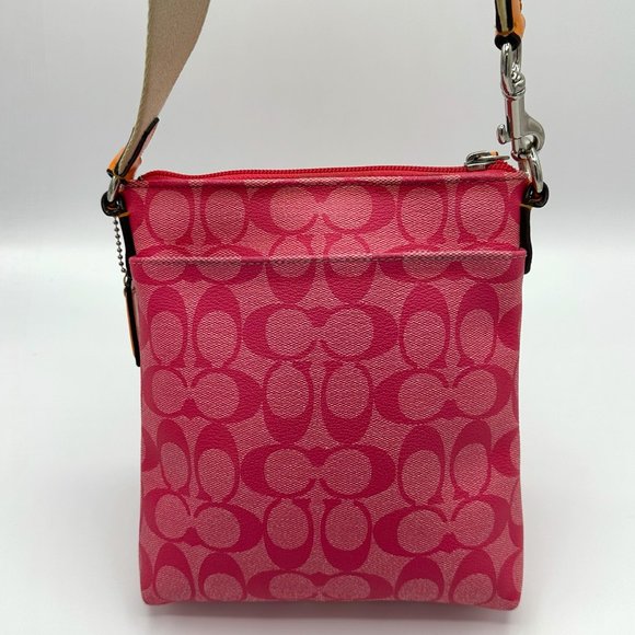 💰PRICE DROP💰 Coach Signature Swingpack Crossbody Pink/Orange Stripe with Charm - Picture 3 of 16
